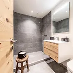 Unique Alpic Style In The Heart Of Appartement *