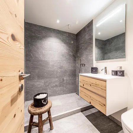 Unique Alpic Style In The Heart Of Apartment *
