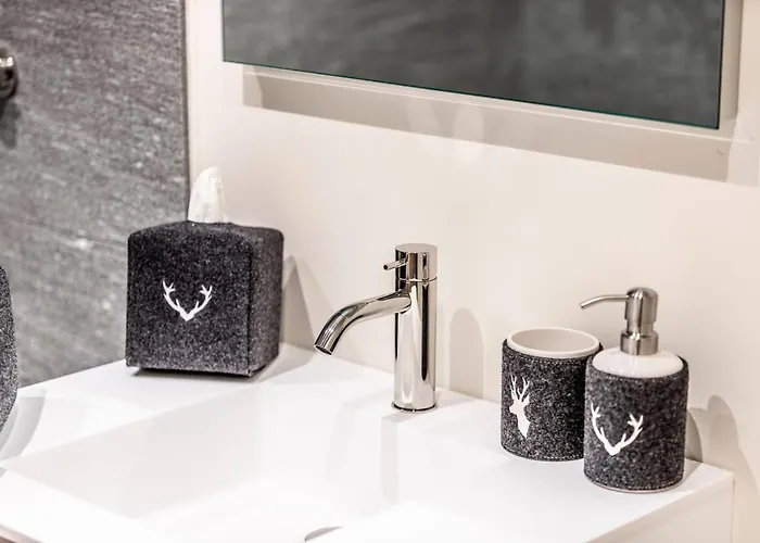 Unique Alpic Style In The Heart Of *